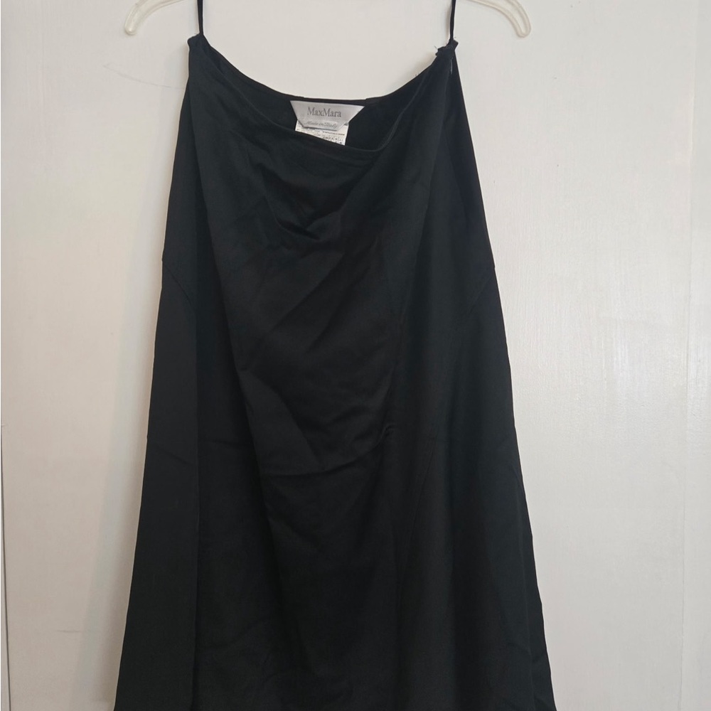 Vintage MaxMara Elegant Black Midi Skirt